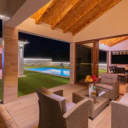 Vila Casa Del Sol Dubrava  Exteriér fotografie