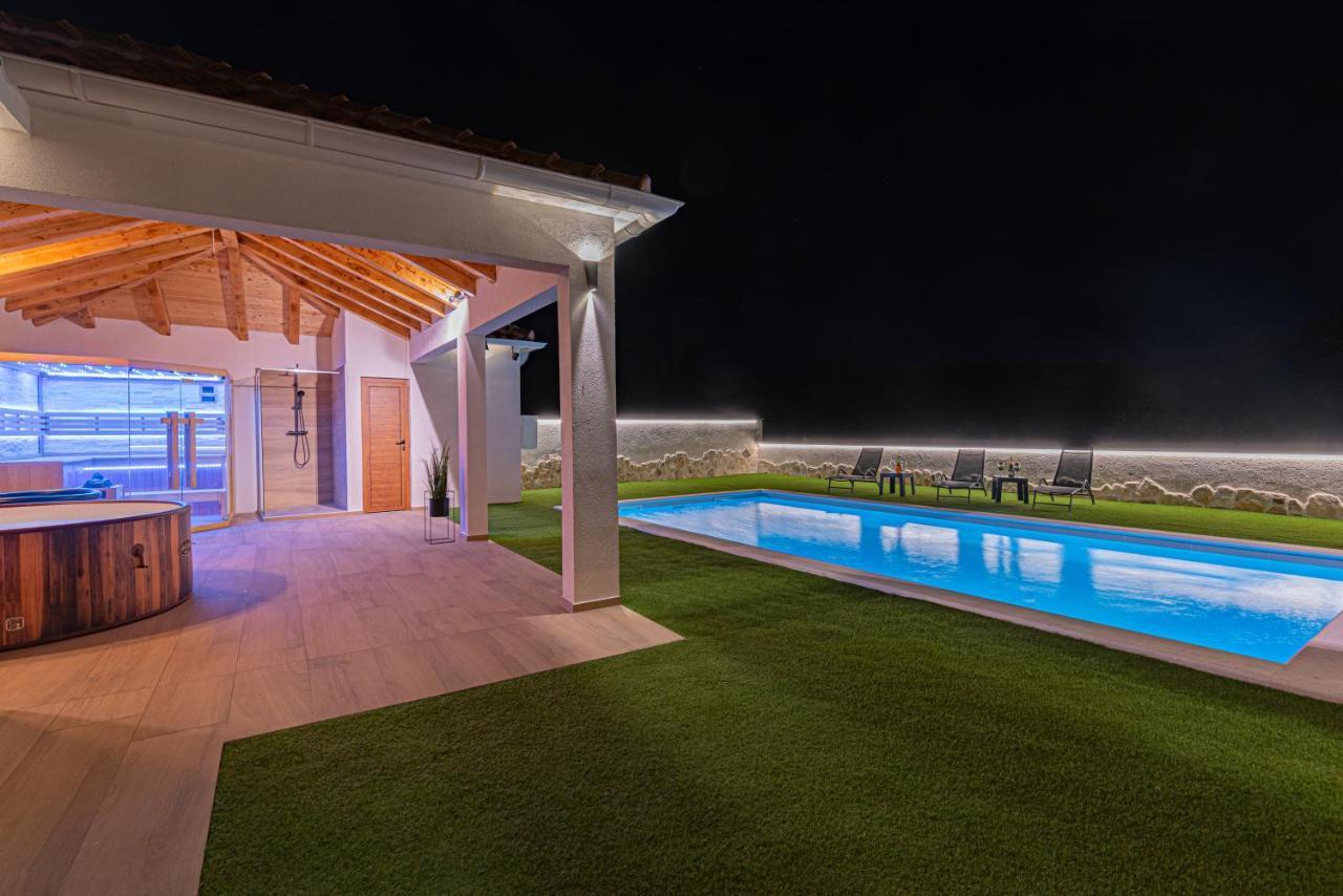 Vila Casa Del Sol Dubrava  Exteriér fotografie