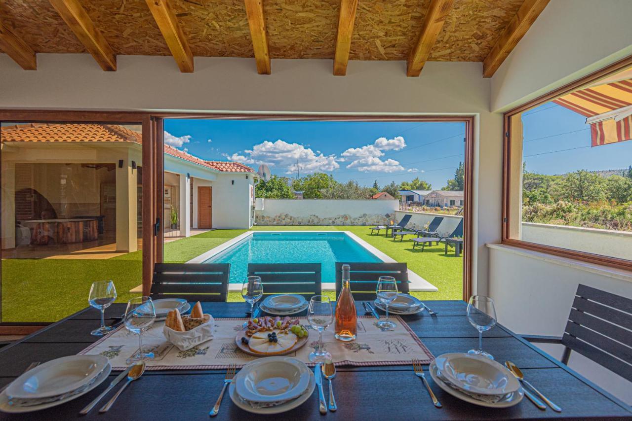 Vila Casa Del Sol Dubrava  Exteriér fotografie